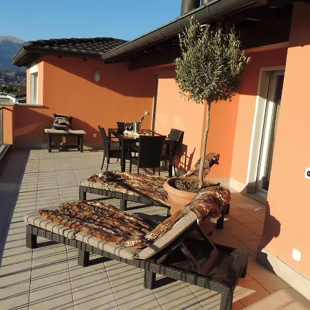 Sonniges Paradies Mit Seeblick Und Panoramaterrasse 아파트 *
